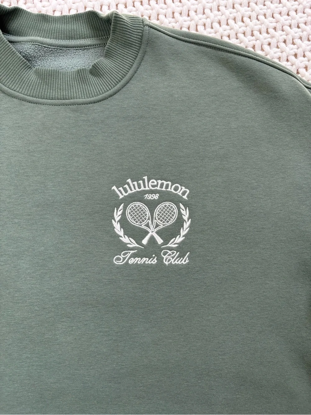 lululemon heavyweight fleece pullover *Tennis Club in grey eucalyptus size small